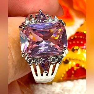 💕💍Pink purple and silver rectangle and split band style ring